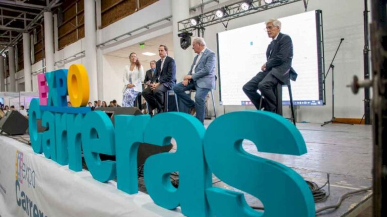 se-lanzo-una-nueva-edicion-de-la-expocarreras-2024-en-el-predio-ferial