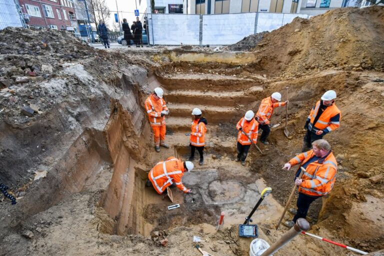 Quiebre histórico: arqueólogos hallaron la tumba de un hombre que habría nacido en el año cero durante el Imperio Romano