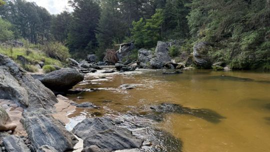 La Cumbrecita: de paraíso ecológico a foco de contaminación por líquidos cloacales