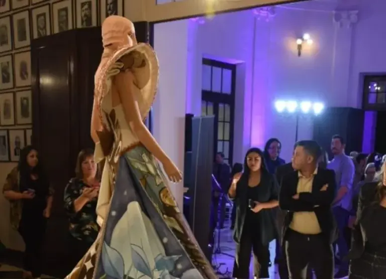 Realizarán una muestra de vestidos utilizados en la Fiesta del Chamamé