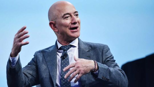 Jeff Bezos pone su atención en Tik Tok y hace una oferta para comprarla