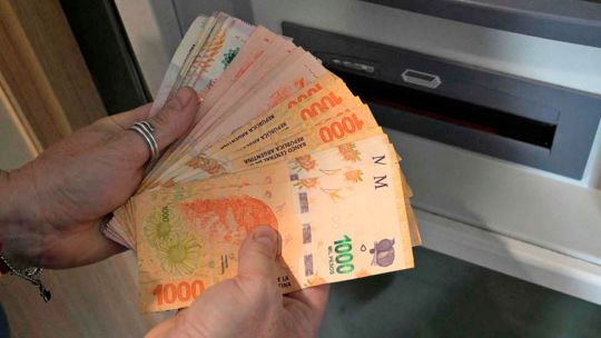 Sin bancos por 4 días: Cuál es el nuevo tope para retirar efectivo en comercios adheridos?