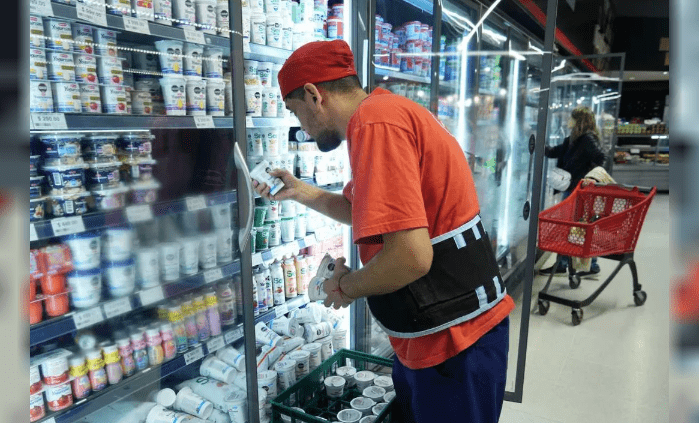 Tras la ofensiva del Gobierno contra la suba de precios, analistas esperan que baje la inflación