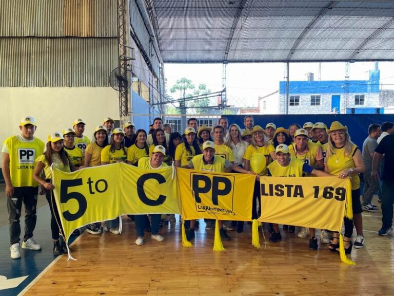 La militancia canaria copó el Alvear