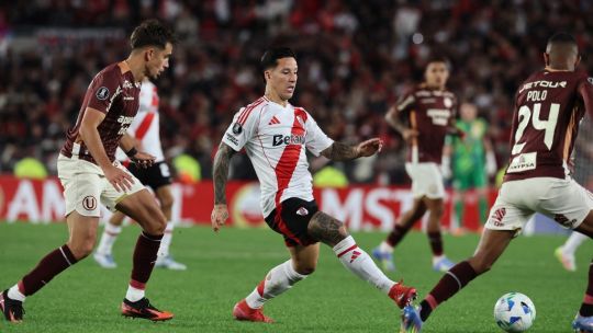 River no pudo terminar la fase de grupos con una sonrisa: empató 1 a 1 con Universitario en Núñez