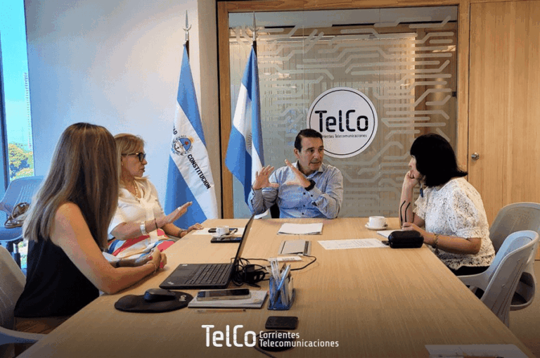 TelCo avanza con capacitaciones para formar técnicos en fibra óptica en Paso de los Libres