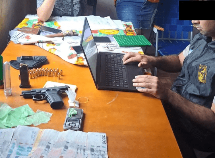 Corrientes: buscando autos robados, la Policía halló un centro de narco-menudeo