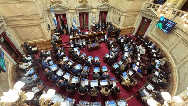 Nuevo aumento de sueldo para los senadores: cobrarán $9,5 millones desde el próximo mes