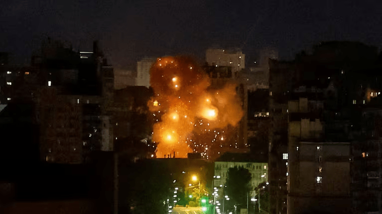 Rusia lanzó nuevos ataques masivos con más de 300 drones contra Kiev y Odesa