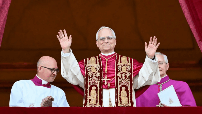 El papa León XIV citó a Francisco: La guerra es siempre una derrota