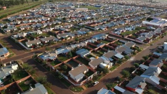 Misiones: el Gobierno informó que avanza la construcción de viviendas con recursos propios