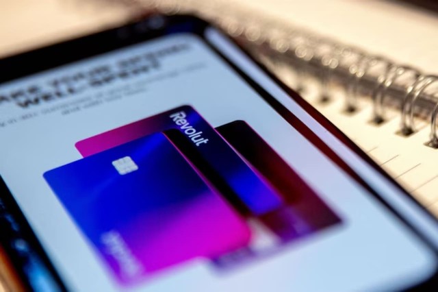 Un gigante fintech europeo compró un banco argentino y llega para competir con Mercado Pago
