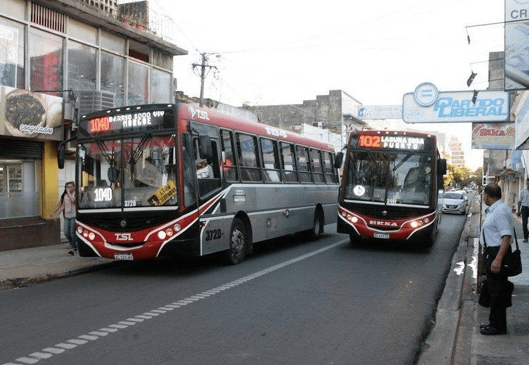Paro de colectivos por tiempo indeterminado.
