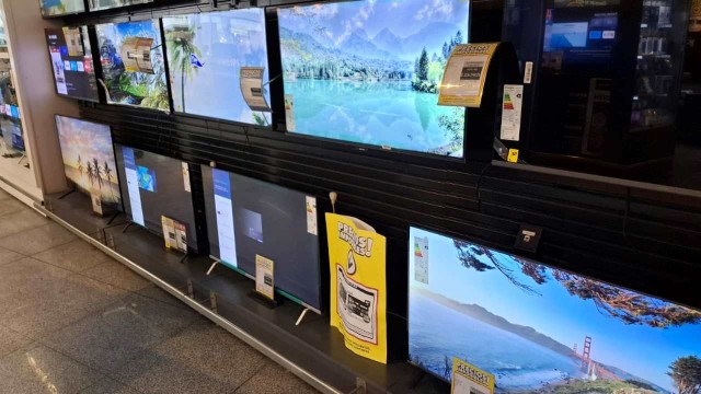 Supermercados venden televisores con descuentos y cuotas sin interés: arrancan en $330.000