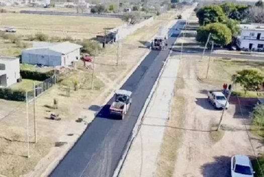 Con agenda institucional Valdés recorre obras en los municipios