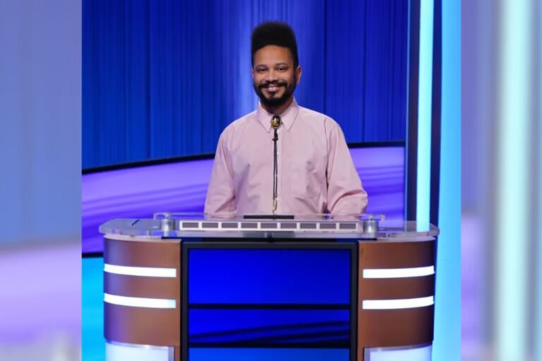 No encontraba alquiler en Nueva York, fue al programa Jeopardy! y ganó: la increíble historia de un camarero