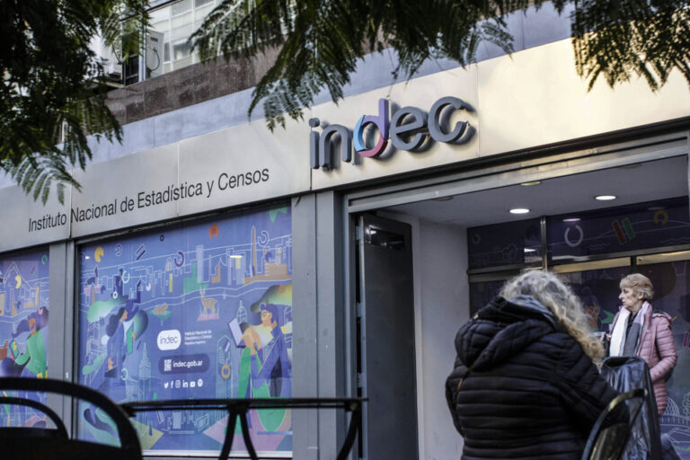 El INDEC reclama «paritarias libres, sin techo»