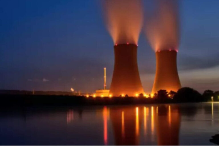 YPF lanza YPF Nuclear y entra en la minería de uranio en Chubut