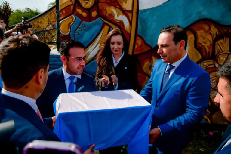 Los restos del Sargento Cabral y los granaderos a caballo ya se encuentran en Saladas