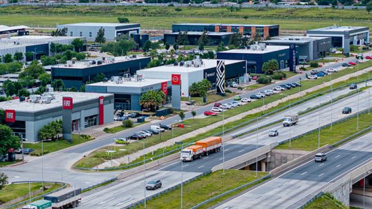 Autocity acelera a fondo: crecimiento del 70% en ventas consolidan el boom automotor