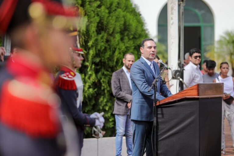 En Yapeyú, Valdés realizará inauguraciones y presidirá el acto oficial por San Martín