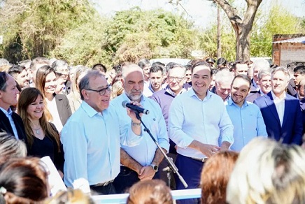 Valdés inauguró la pavimentación del acceso al barrio Esperanza