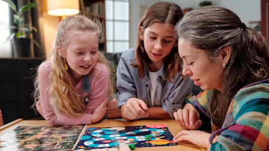 Día del Niño: especialista propone juegos tradicionales contra la hiperconectividad infantil