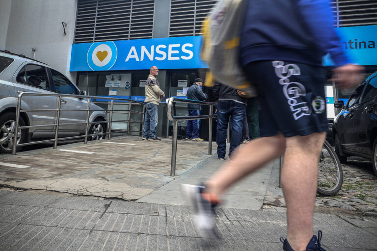Cuándo cobro ANSES? Jubilados, AUH y los demás pagos este jueves 21 de agosto