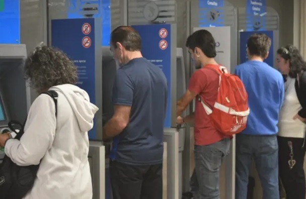 Se confirmó el cronograma de pago de sueldos de la administración pública