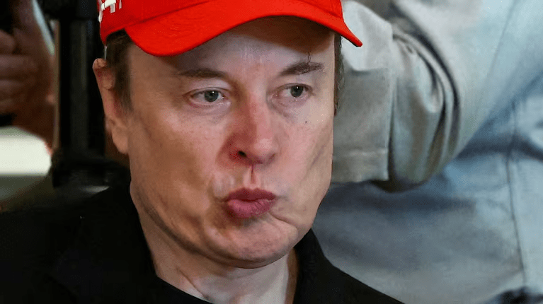 Elon Musk demandó a un exempleado, al que acusó de robar información secreta del chatbot Grok