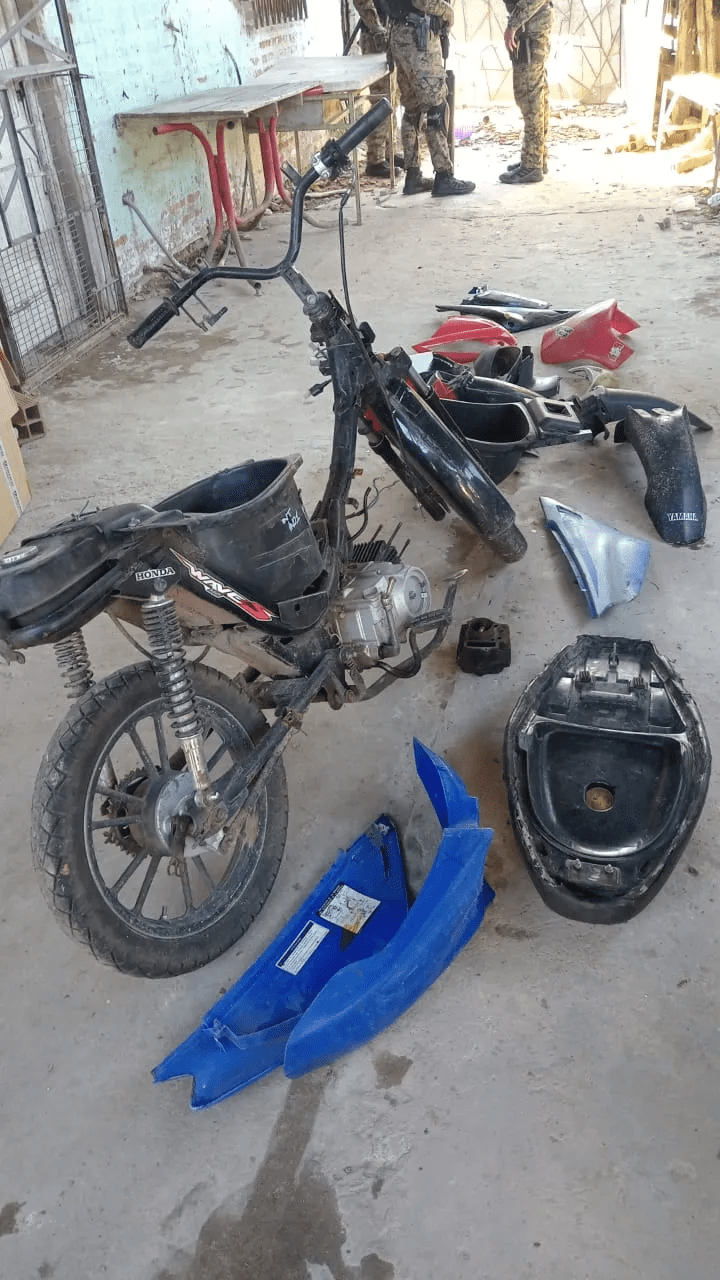 Hallaron moto denunciada como robada en un desguace