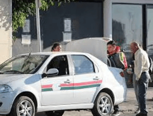 Remiseros preocupados por las demoras para cruzar por el puente