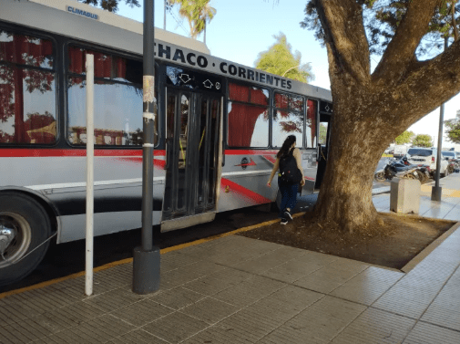 Sin servicio de colectivos entre Chaco y Corrientes por el grave accidente en el puente General Belgrano