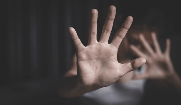 La Justicia condenó a un hombre por abusar de una mujer sordomuda.