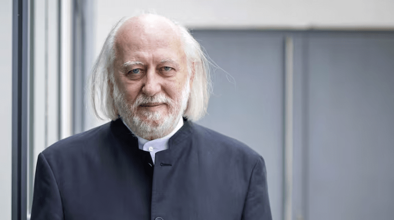 El escritor húngaro László Krasznahorkai ganó el Premio Nobel de Literatura