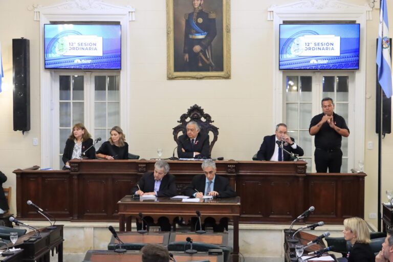 Diputados avanzó con normativas de índole laboral y de interés turístico provincial