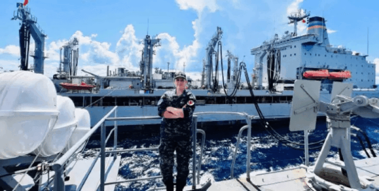 Médica de Mantilla participó de ejercicio de la Armada en EE.UU.