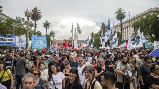 La CGT marcha a Plaza de Mayo contra la reforma laboral de Milei