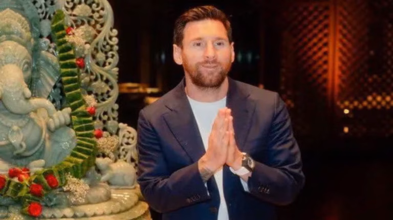 El lujoso regalo que recibió Messi de un millonario indio en su gira por el país