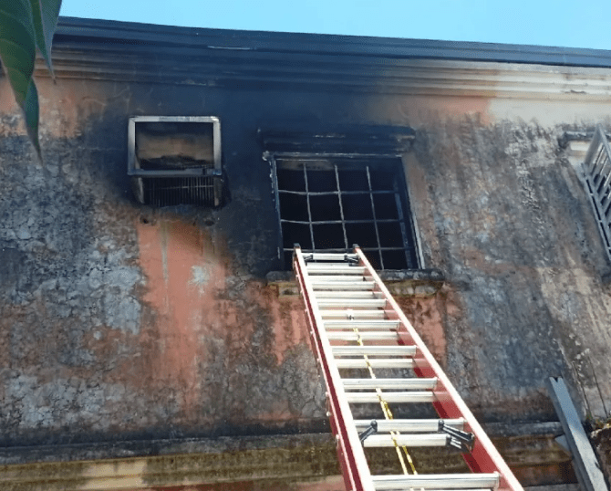 Se incendió una casa y cinco personas terminaron en el hospital