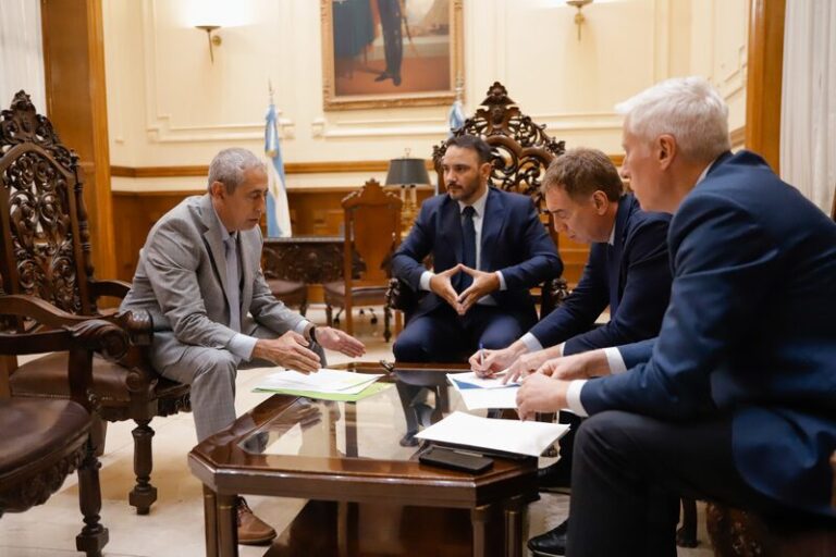 Industria y orden fiscal, los ejes que Juan Pablo planteará a Luis Caputo