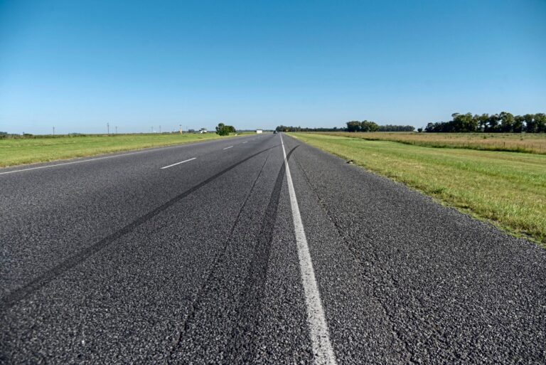 El Gobierno autorizó la licitación para la concesión de más de 2500 kilómetros de rutas nacionales