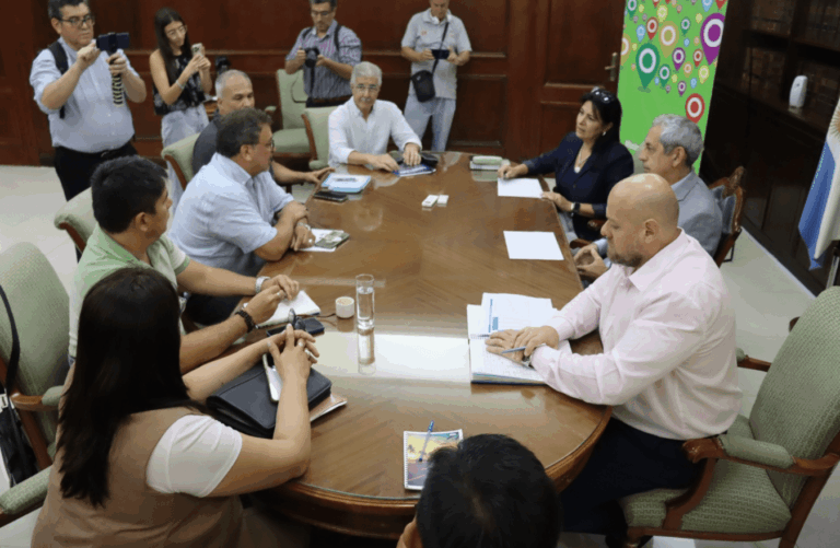 Con agenda de temas y días, Provincia y gremios docentes avanzan con el diálogo