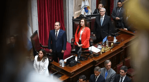 Con votos dialoguistas, LLA corrió al kirchnerismo de una vicepresidencia clave del Senado