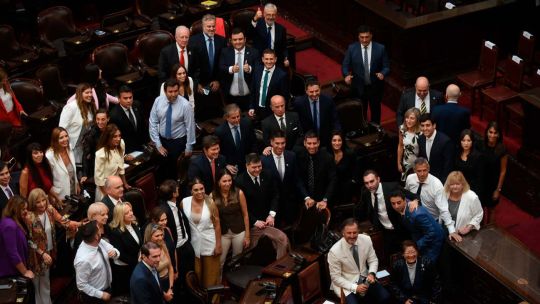 Discurso del presidente Javier Milei en el Congreso: «Manga de ladrones, delincuentes, por eso tienen a la suya presa»