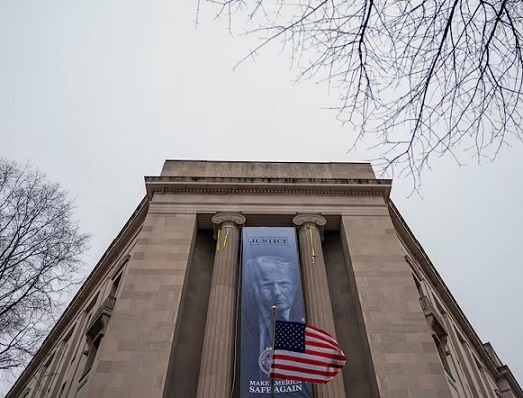 Archivos faltantes de Epstein con acusación no corroborada sobre Trump