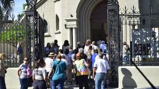 Grupo de personas participando del Circuito Siete Iglesias en Corrientes