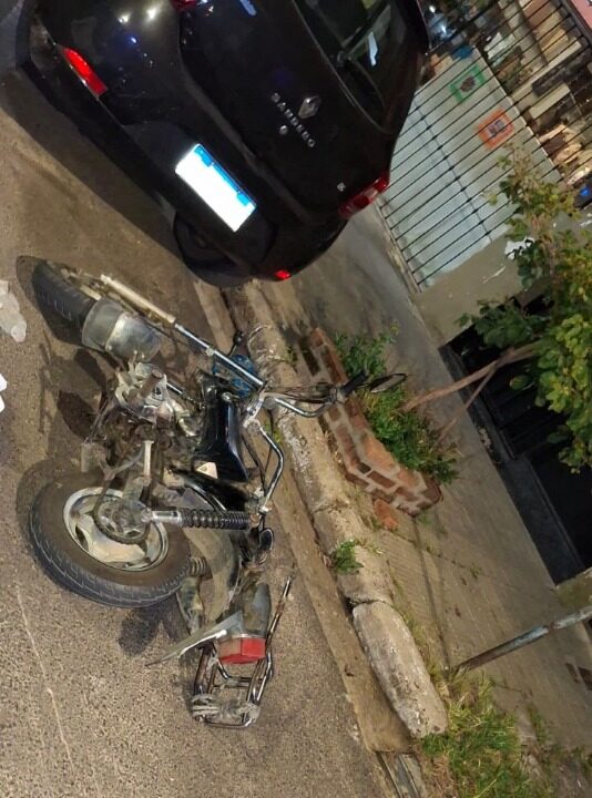 Lugar del accidente vial en Avenida Artigas, Corrientes