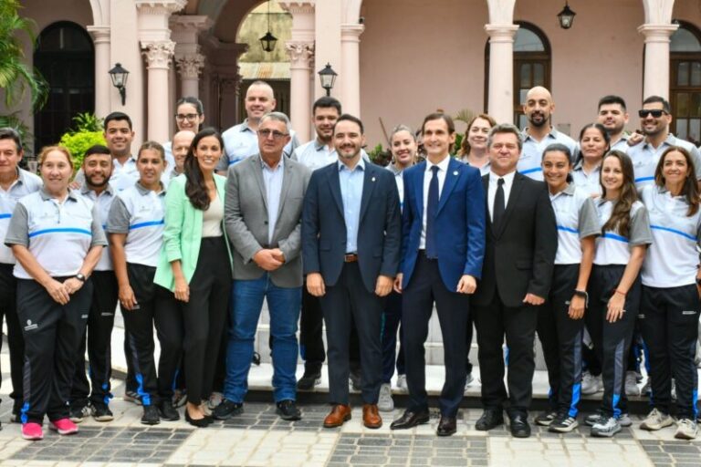 Acto de lanzamiento de las Competencias Deportivas Interescolares 2026 en Casa de Gobierno de Corrientes