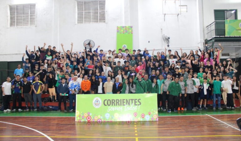 Acto de lanzamiento de los Juegos Correntinos 2026 en el Salón Amarillo de Casa de Gobierno